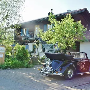 Zettler Apartment